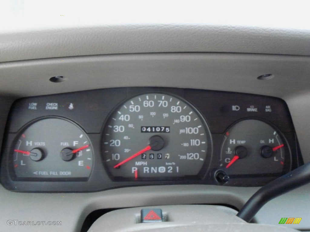 2003 Mercury Grand Marquis GS Gauges Photo #60107097