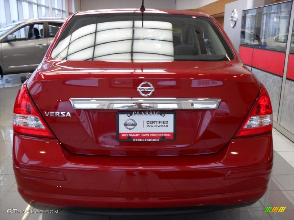 2011 Versa 1.8 S Sedan - Red Brick / Charcoal photo #8