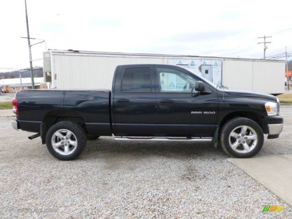 2007 Ram 1500 ST Quad Cab 4x4 - Brilliant Black Crystal Pearl / Medium Slate Gray photo #6