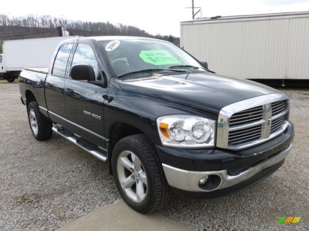 2007 Ram 1500 ST Quad Cab 4x4 - Brilliant Black Crystal Pearl / Medium Slate Gray photo #7