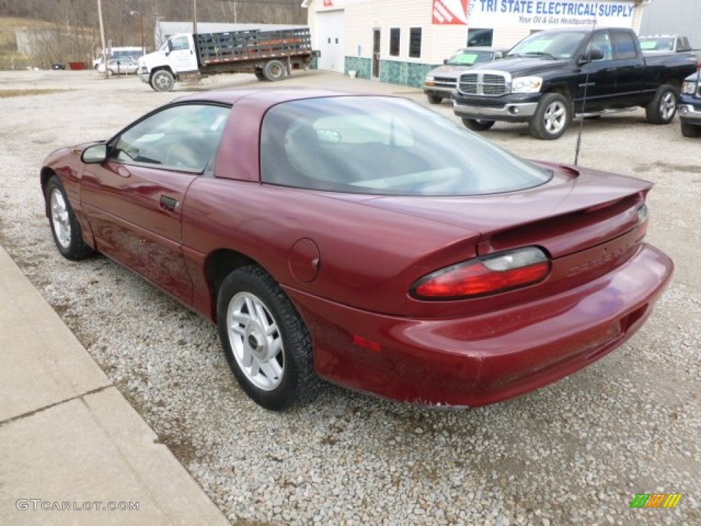 Medium Patriot Red Metallic 1994 Chevrolet Camaro Coupe Exterior Photo #60108072