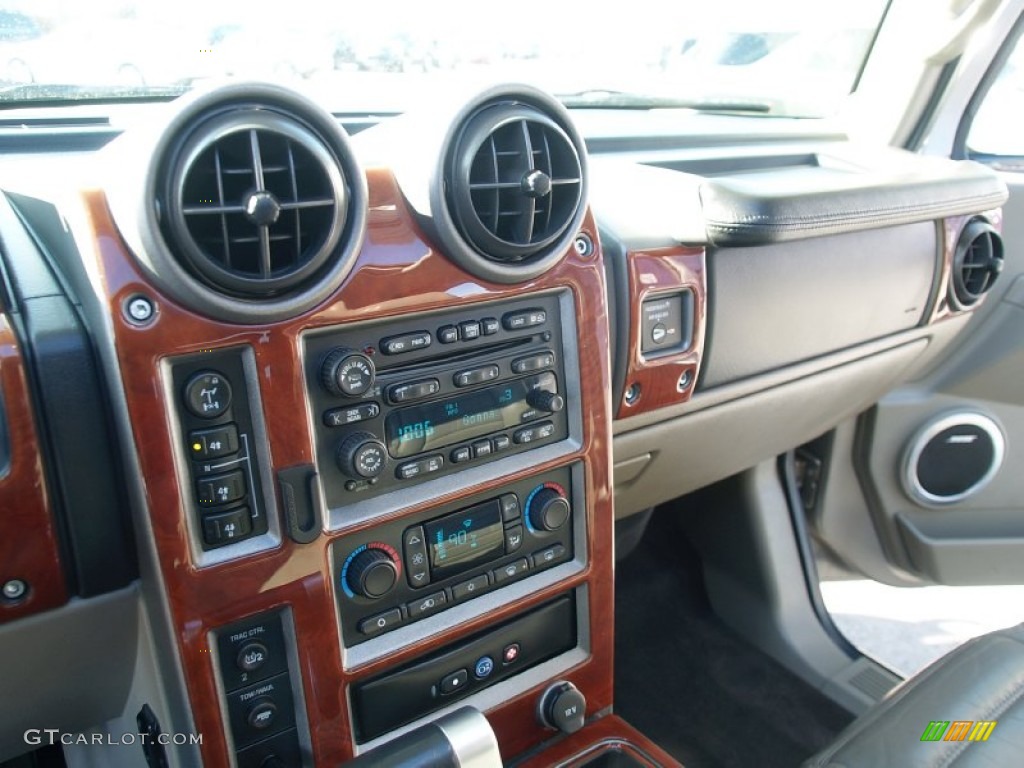 2003 H2 SUV - Pewter Metallic / Wheat photo #31