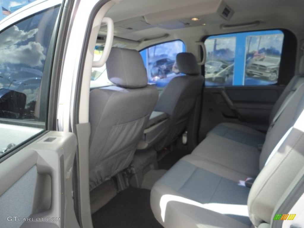 2007 Titan SE Crew Cab - Radiant Silver / Graphite Black/Titanium photo #8