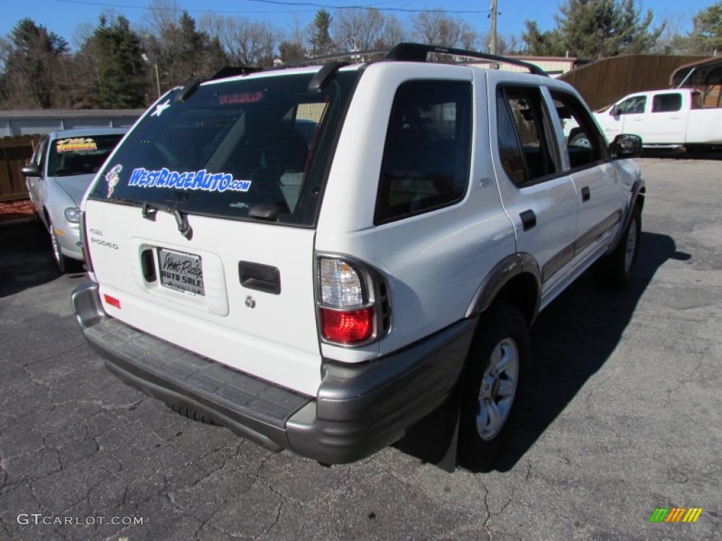 2002 Rodeo SE - Alpine White / Gray photo #5