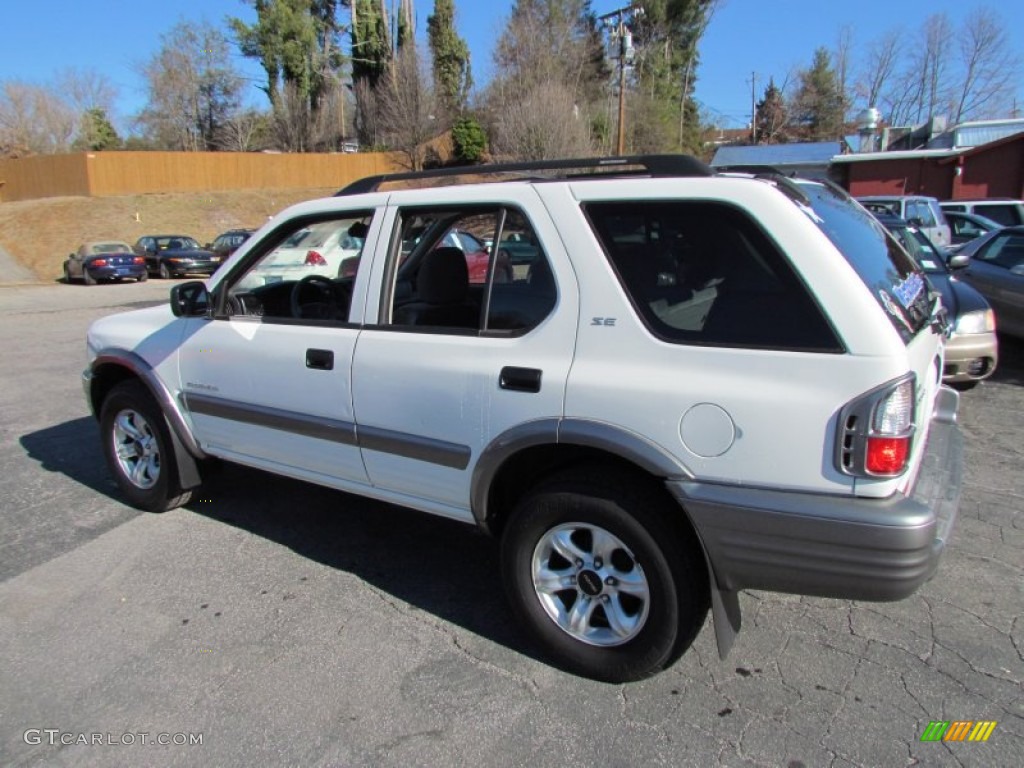 2002 Rodeo SE - Alpine White / Gray photo #8