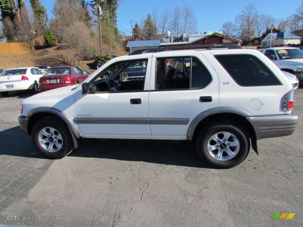 2002 Rodeo SE - Alpine White / Gray photo #9
