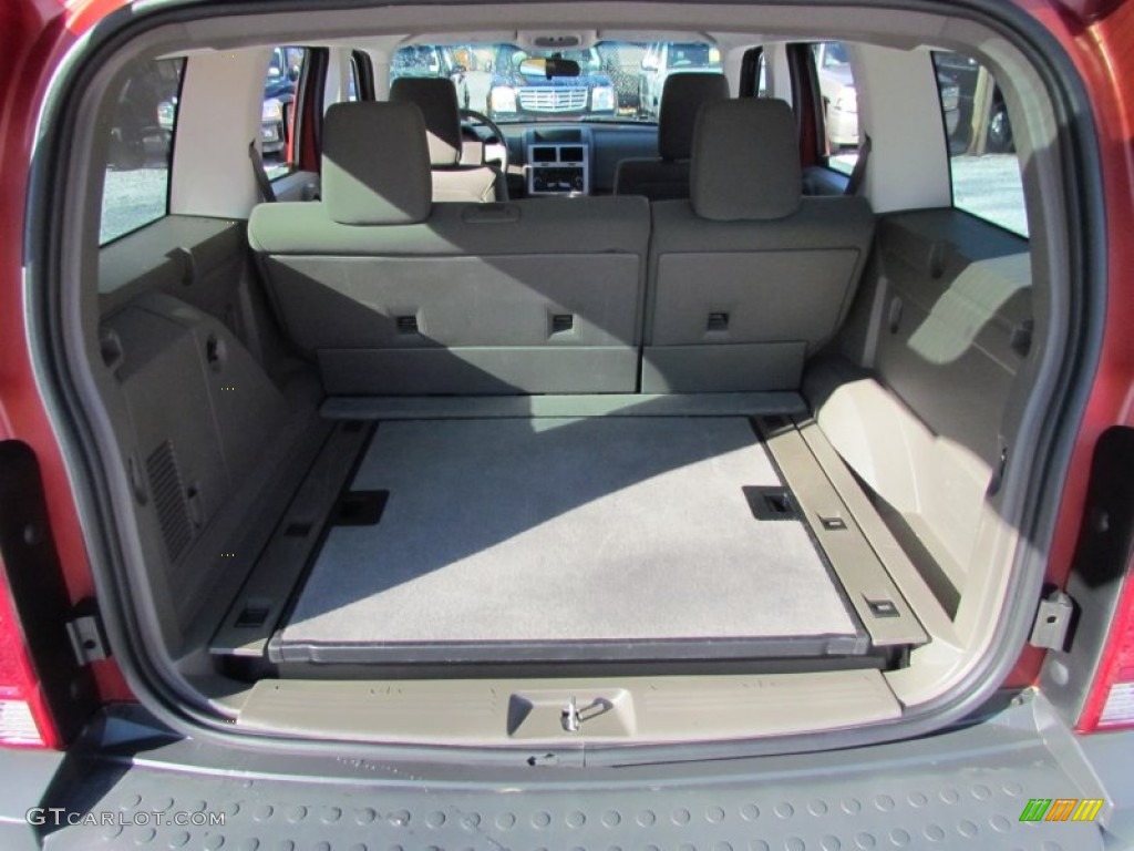 2007 Dodge Nitro SXT 4x4 Trunk Photos