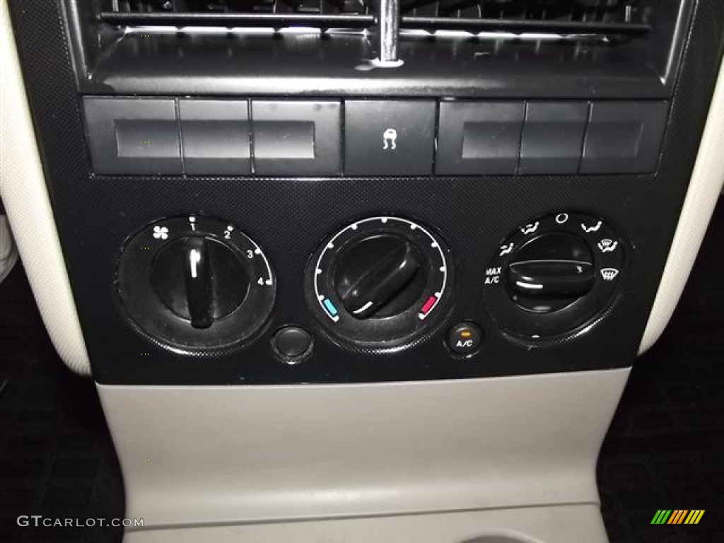 2007 Ford Explorer Sport Trac XLT Controls Photo #60119546