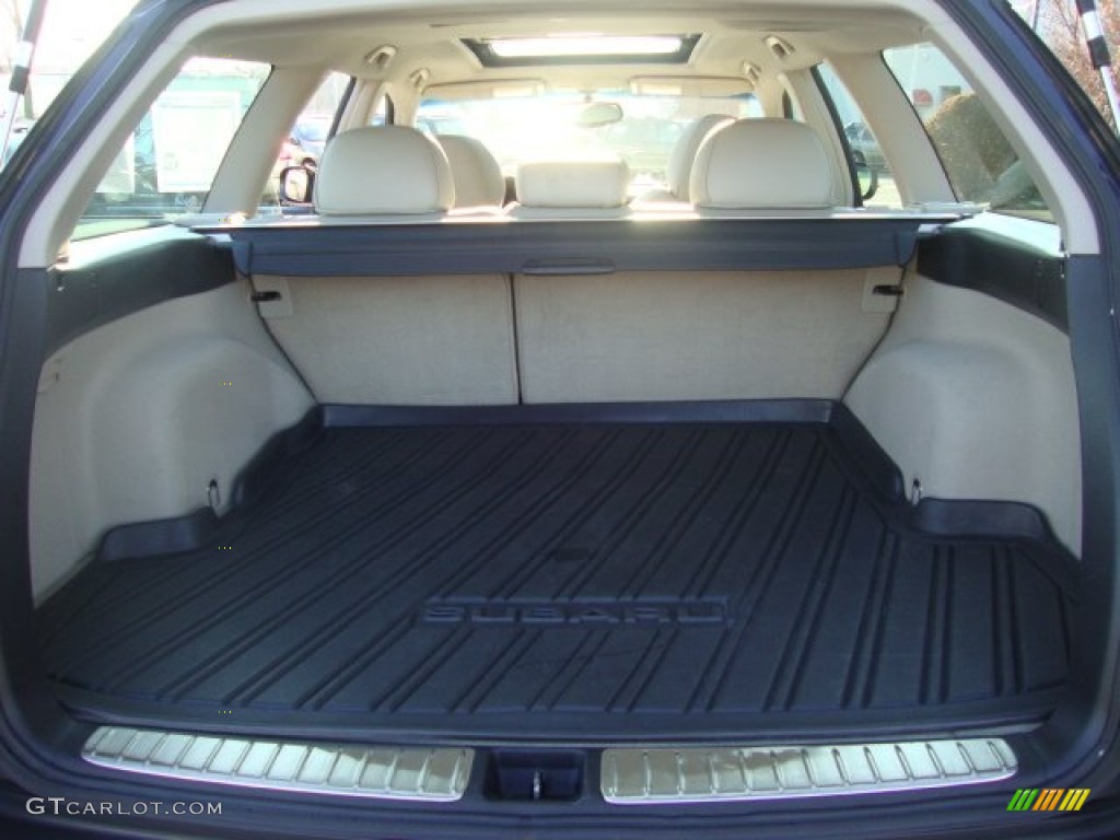 2005 Subaru Legacy 2.5 GT Limited Wagon Trunk Photo #60121599