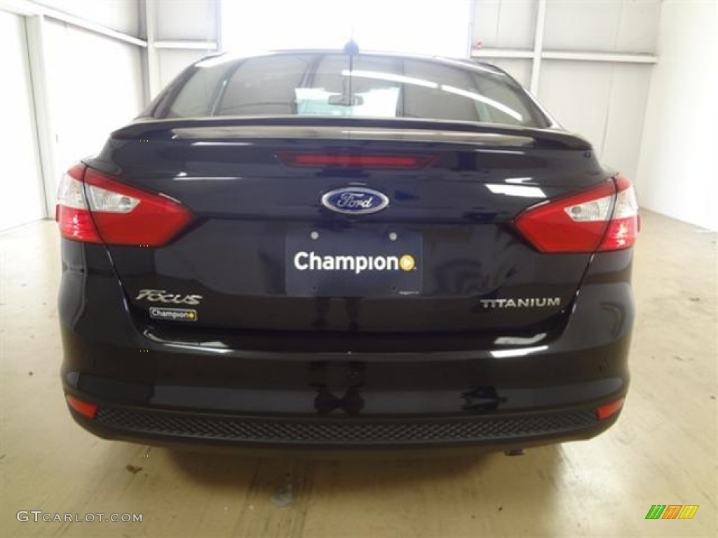 2012 Focus Titanium Sedan - Tuxedo Black Metallic / Charcoal Black Leather photo #6