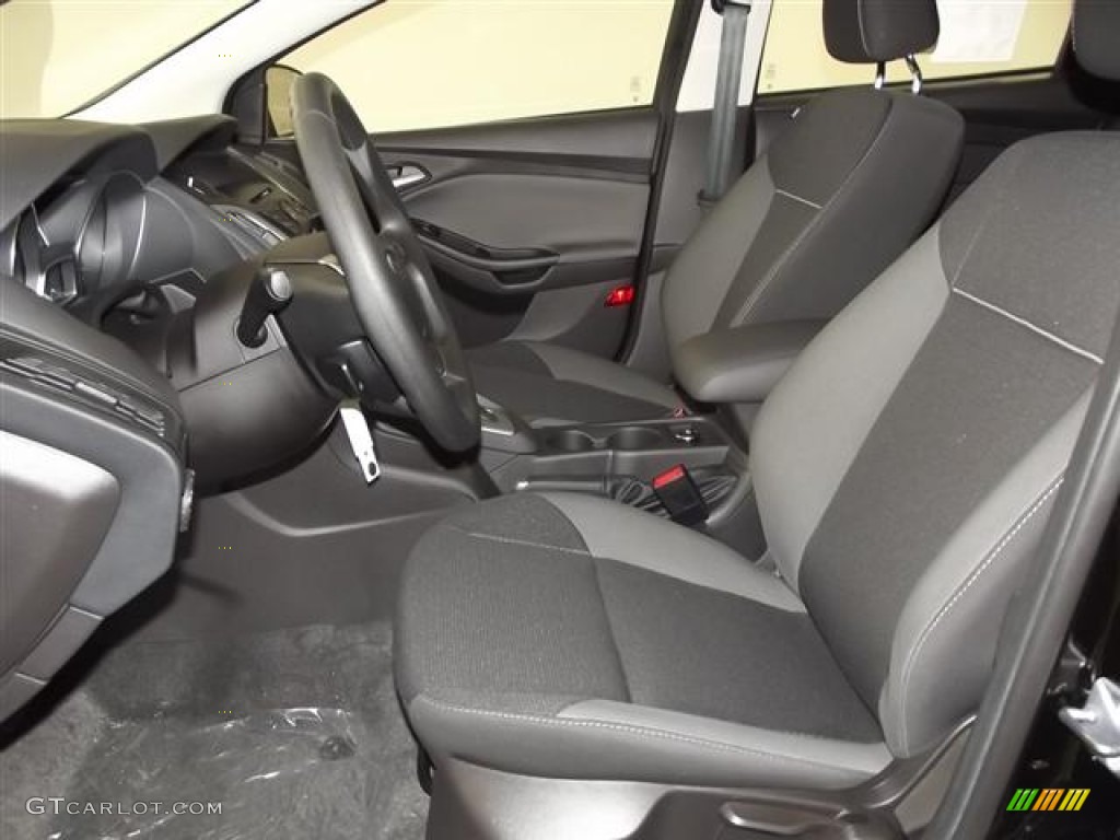 Charcoal Black Interior 2012 Ford Focus SE 5-Door Photo #60122265