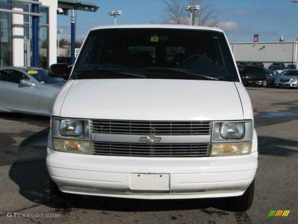 1998 Astro LS Passenger Van - White / Navy photo #2