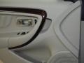 2012 White Platinum Tri-Coat Ford Taurus Limited  photo #19
