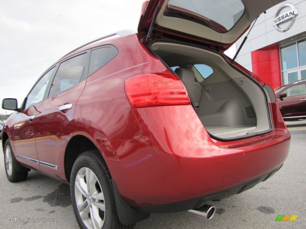 2012 Rogue SV - Cayenne Red / Gray photo #12