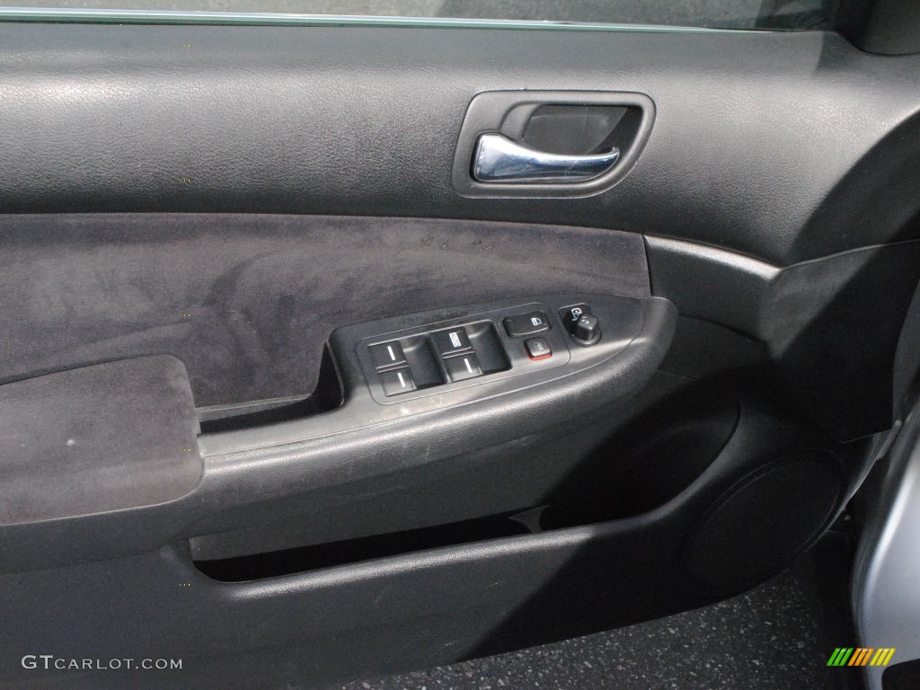 2003 Accord LX Sedan - Satin Silver Metallic / Black photo #16