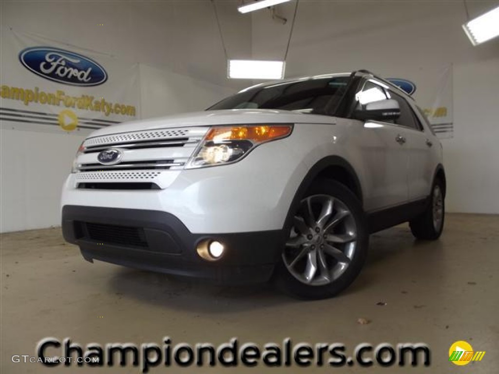 White Platinum Tri-Coat Ford Explorer