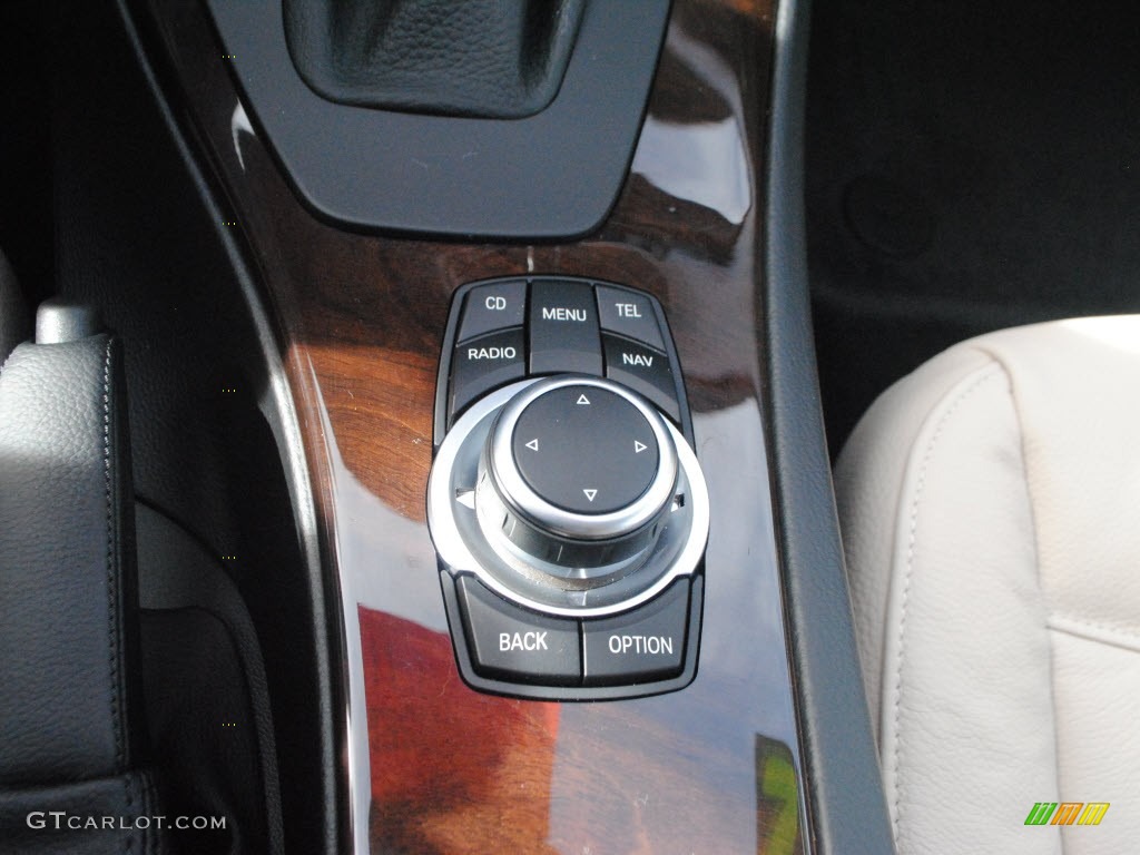 2012 BMW 3 Series 328i xDrive Sports Wagon Controls Photo #60128256