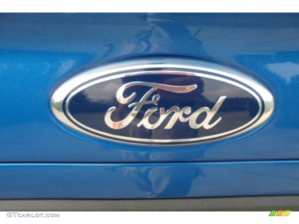 2011 Ford Fiesta S Sedan Marks and Logos Photos