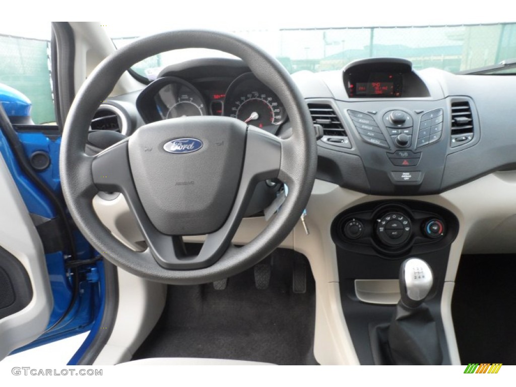 2011 Ford Fiesta S Sedan Dashboard Photos