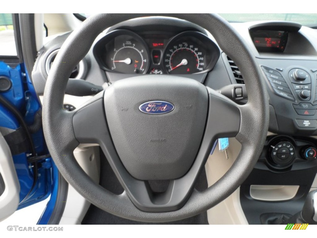 2011 Ford Fiesta S Sedan Light Stone/Charcoal Black Cloth Steering Wheel Photo #60130996