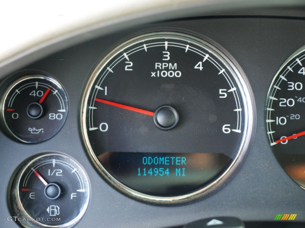 2007 Suburban 1500 LT 4x4 - Sport Red Metallic / Light Titanium/Dark Titanium photo #6