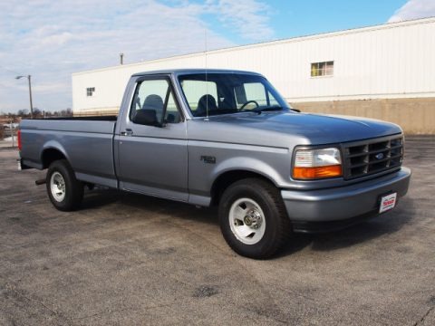 1995 Ford F150 XL Regular Cab Data, Info and Specs