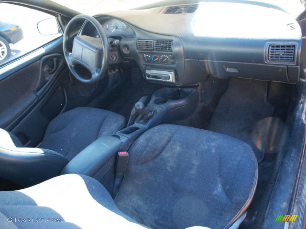 1996 Cavalier Coupe - Cayenne Red Metallic / Dark Gray photo #4