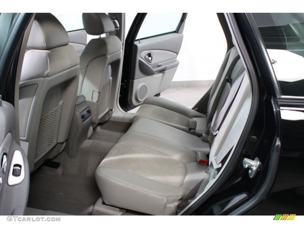 2005 Malibu Maxx LT Wagon - Black / Gray photo #19
