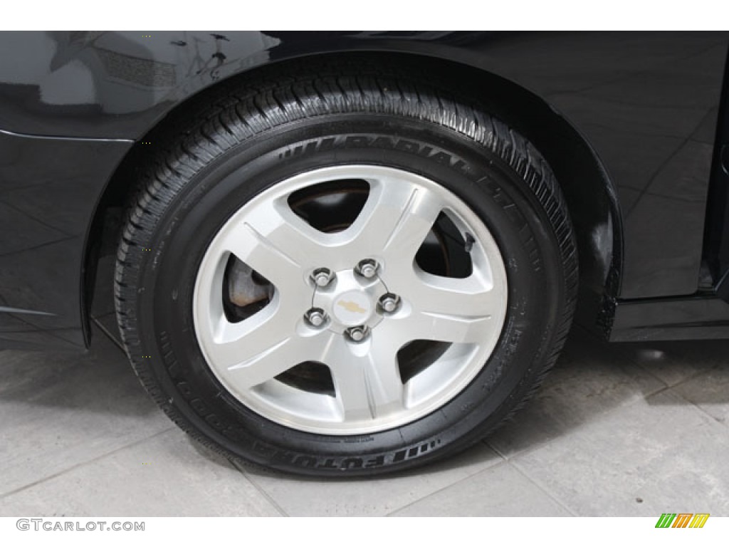 2005 Malibu Maxx LT Wagon - Black / Gray photo #27