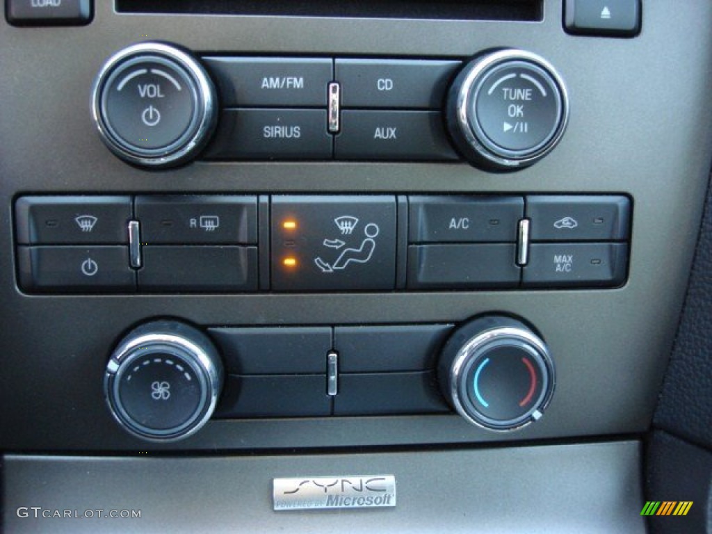 2010 Ford Mustang GT Premium Coupe Controls Photo #60141980