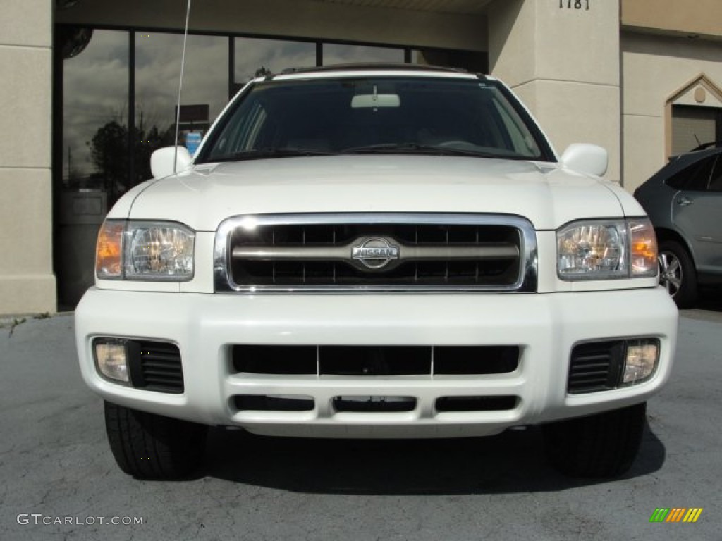 2000 Pathfinder LE - Cloud White / Parchment photo #5