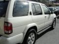 2000 Cloud White Nissan Pathfinder LE  photo #10