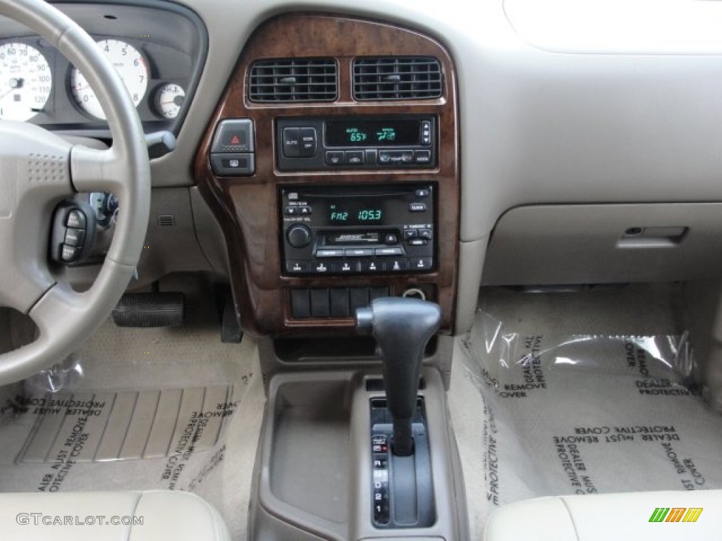 2000 Pathfinder LE - Cloud White / Parchment photo #20