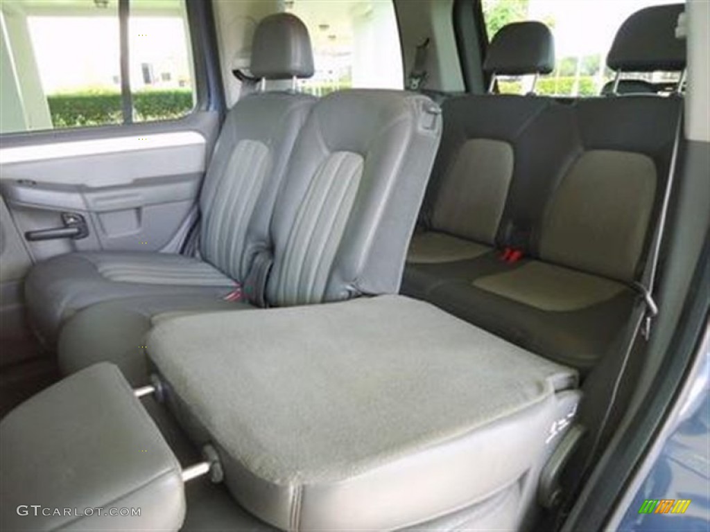 Dark Graphite Interior 2002 Mercury Mountaineer AWD Photo #60143697