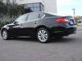 Black Obsidian - M 37 Sedan Photo No. 5