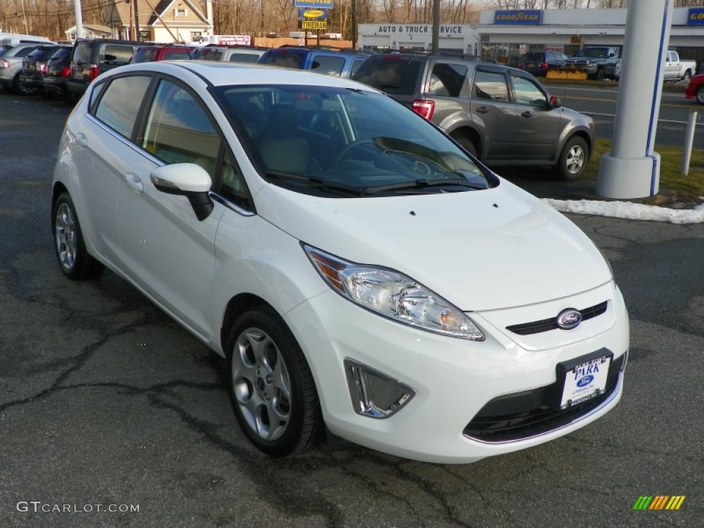 2011 Fiesta SES Hatchback - Oxford White / Charcoal Black Leather photo #1