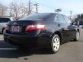 Black - Camry LE Photo No. 5