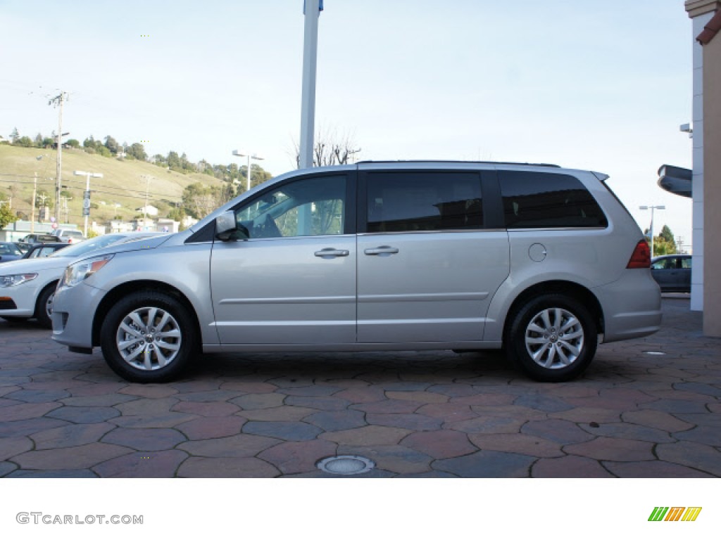 2012 Routan SE - Mercury Silver Metallic / Aero Gray photo #3