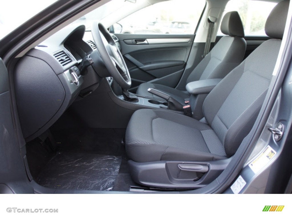 Titan Black Interior 2012 Volkswagen Passat 2.5L S Photo #60148765