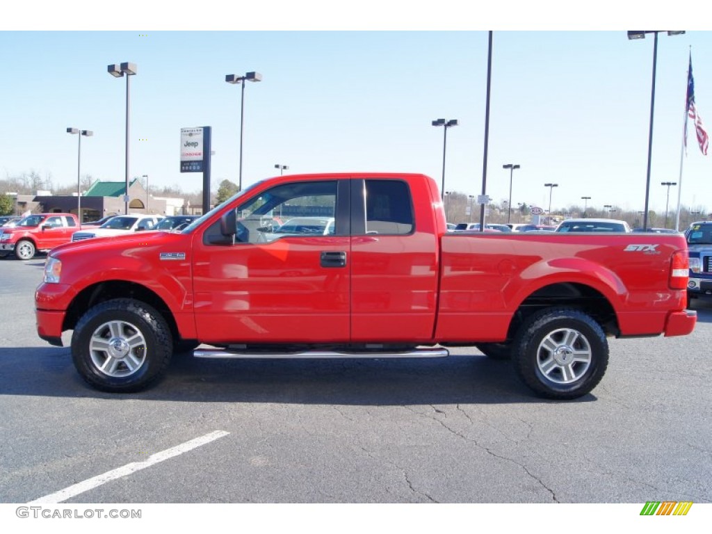 2005 F150 STX SuperCab 4x4 - Bright Red / Medium Flint Grey photo #5