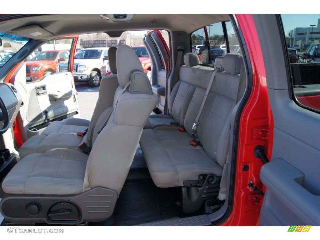 2005 F150 STX SuperCab 4x4 - Bright Red / Medium Flint Grey photo #9