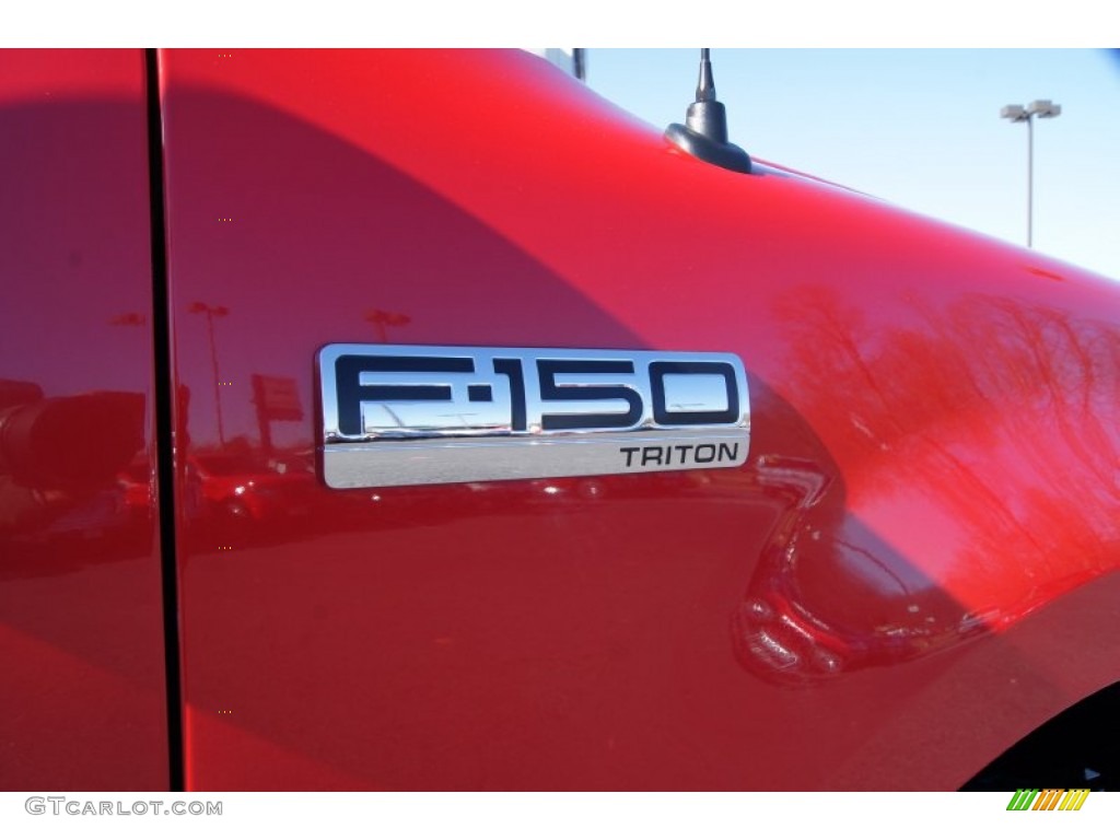 2005 F150 STX SuperCab 4x4 - Bright Red / Medium Flint Grey photo #15