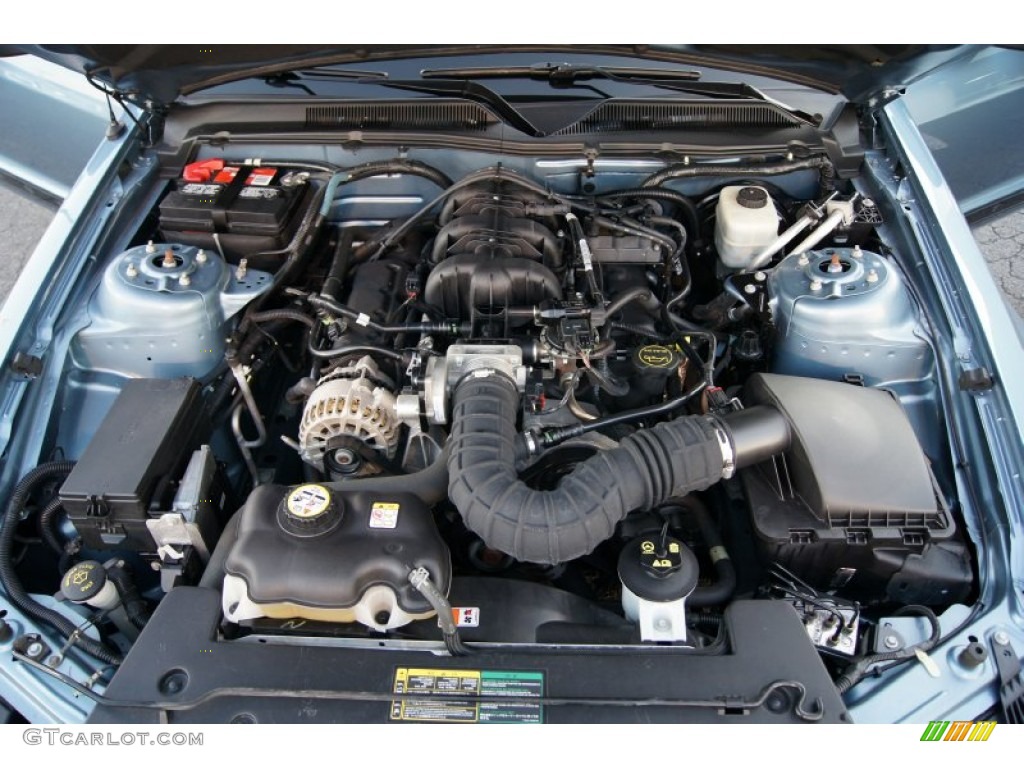2006 Ford Mustang V6 Premium Coupe 4.0 Liter SOHC 12-Valve V6 Engine Photo #60150606