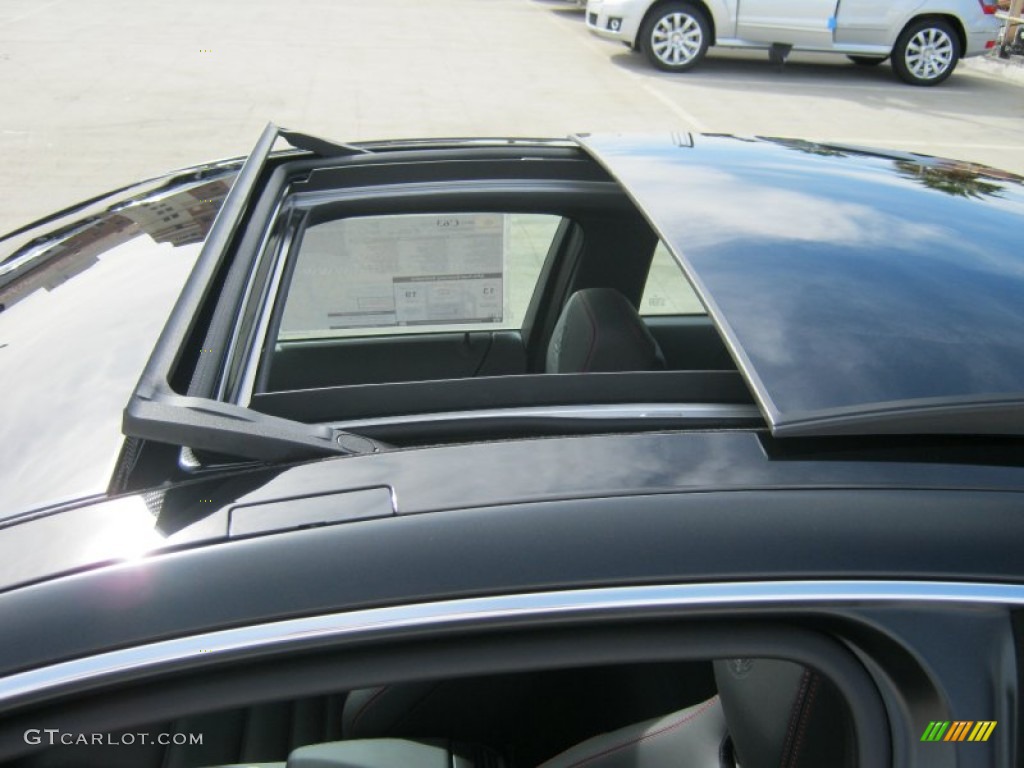 2012 Mercedes-Benz C 63 AMG Edition 1 Coupe Sunroof Photos