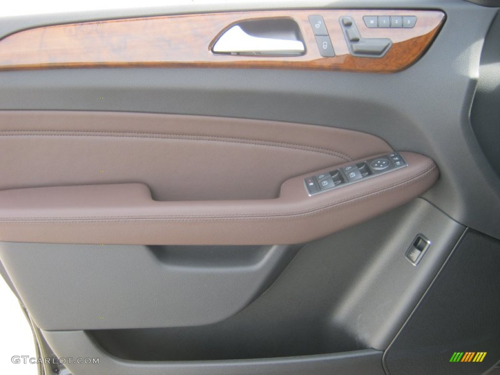 2012 Mercedes-Benz ML 350 4Matic Auburn Brown/Black Door Panel Photo #60152347