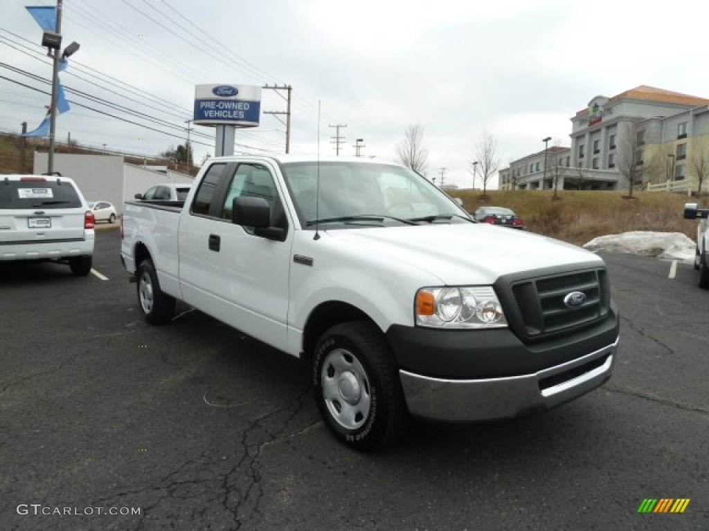 2008 F150 XL SuperCab - Oxford White / Medium/Dark Flint photo #1