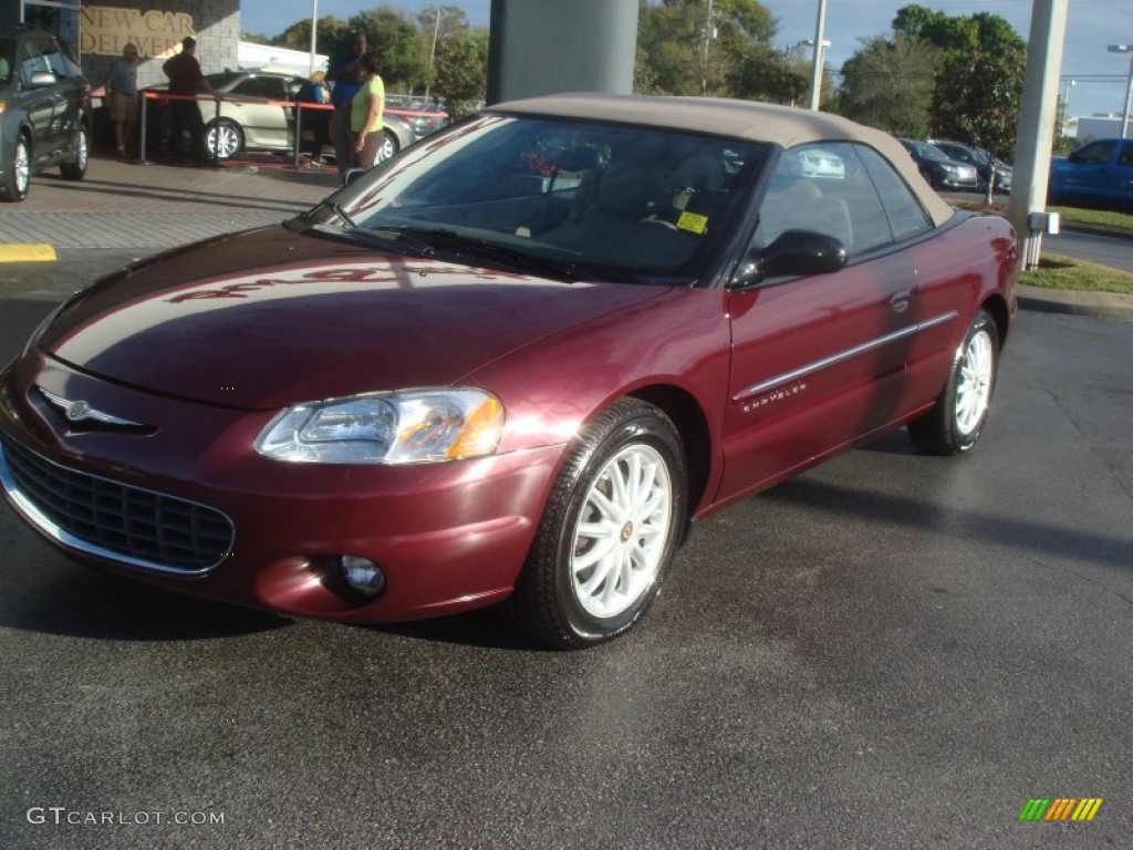 2001 Sebring LXi Convertible - Dark Garnet Red Pearlcoat / Sandstone photo #3