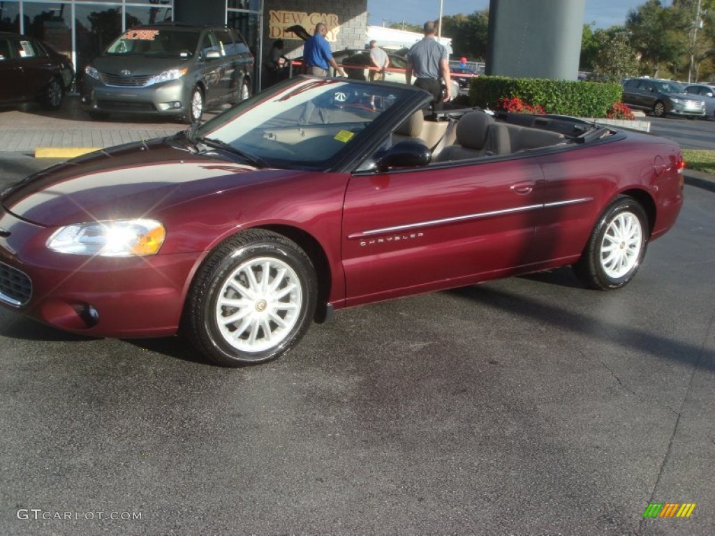 2001 Sebring LXi Convertible - Dark Garnet Red Pearlcoat / Sandstone photo #10