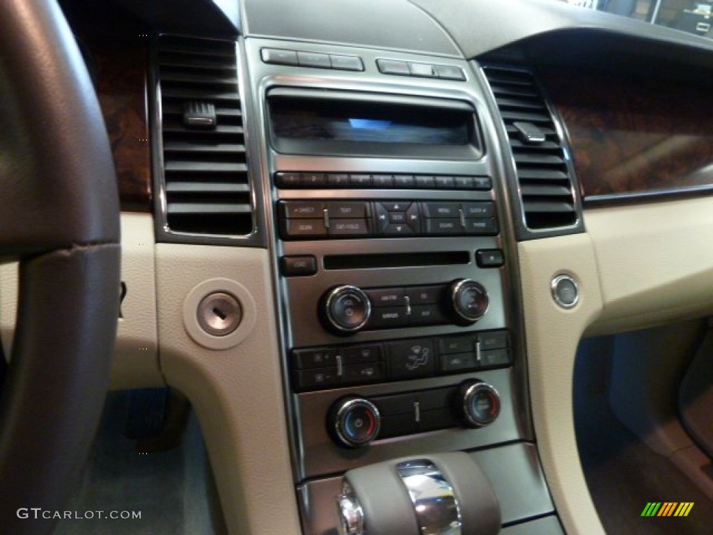 2011 Ford Taurus Limited Controls Photo #60152841