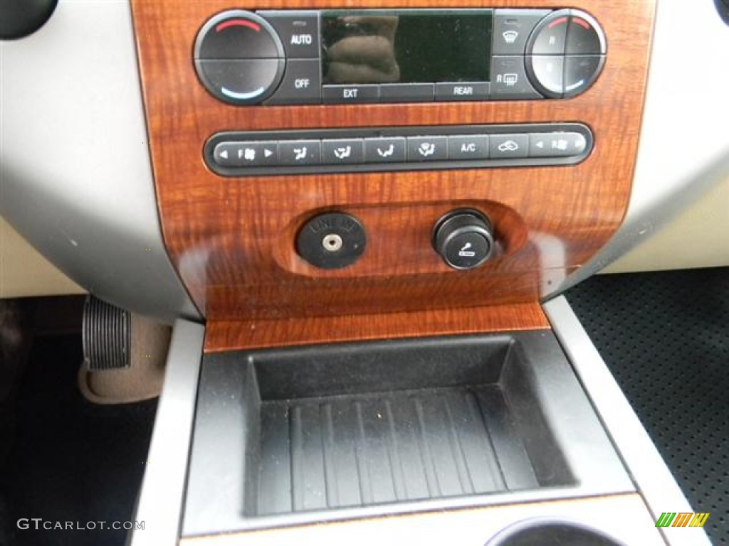 2007 Ford Expedition Eddie Bauer Controls Photo #60153348